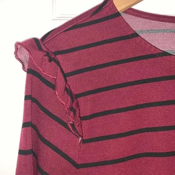 Old Navy Striped Shift Dress - Picture 3 of 4